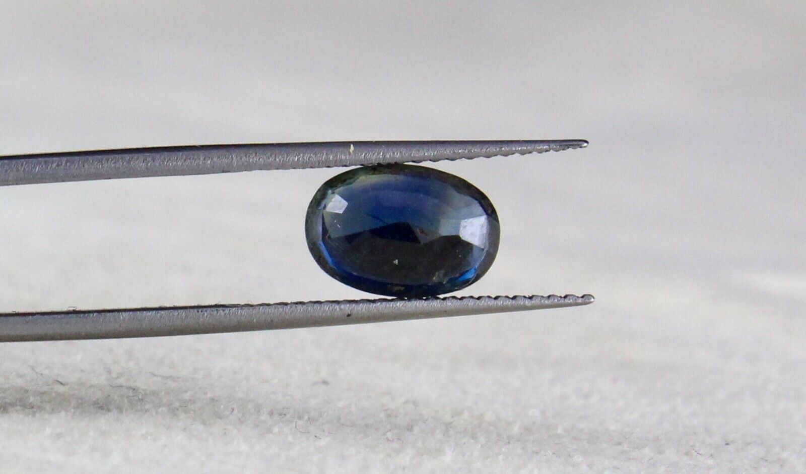 NATURAL UNHEAT BLUE SAPPHIRE OVAL CUT 2.44 CARATS LOOSE GEMSTONE RING PENDANT