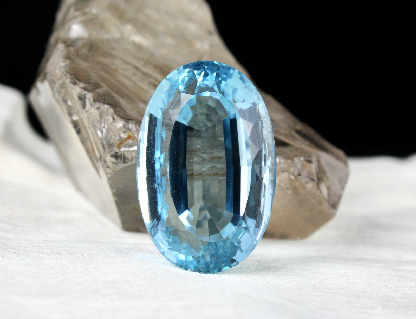 Certified Flawless Blue Topaz 225ct 39x26mm Oval Pendant Sterling Silver