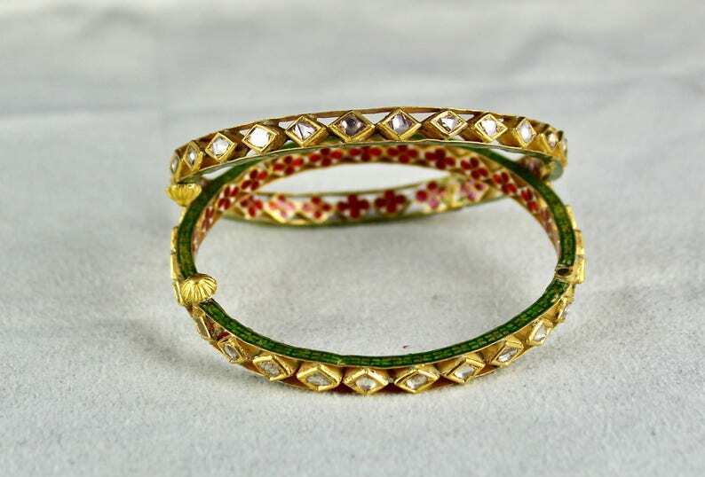 NATURAL FLAT DIAMOND STUDDED IN 22 K GOLD JADAU BANGLES PAIR FOR LADIES