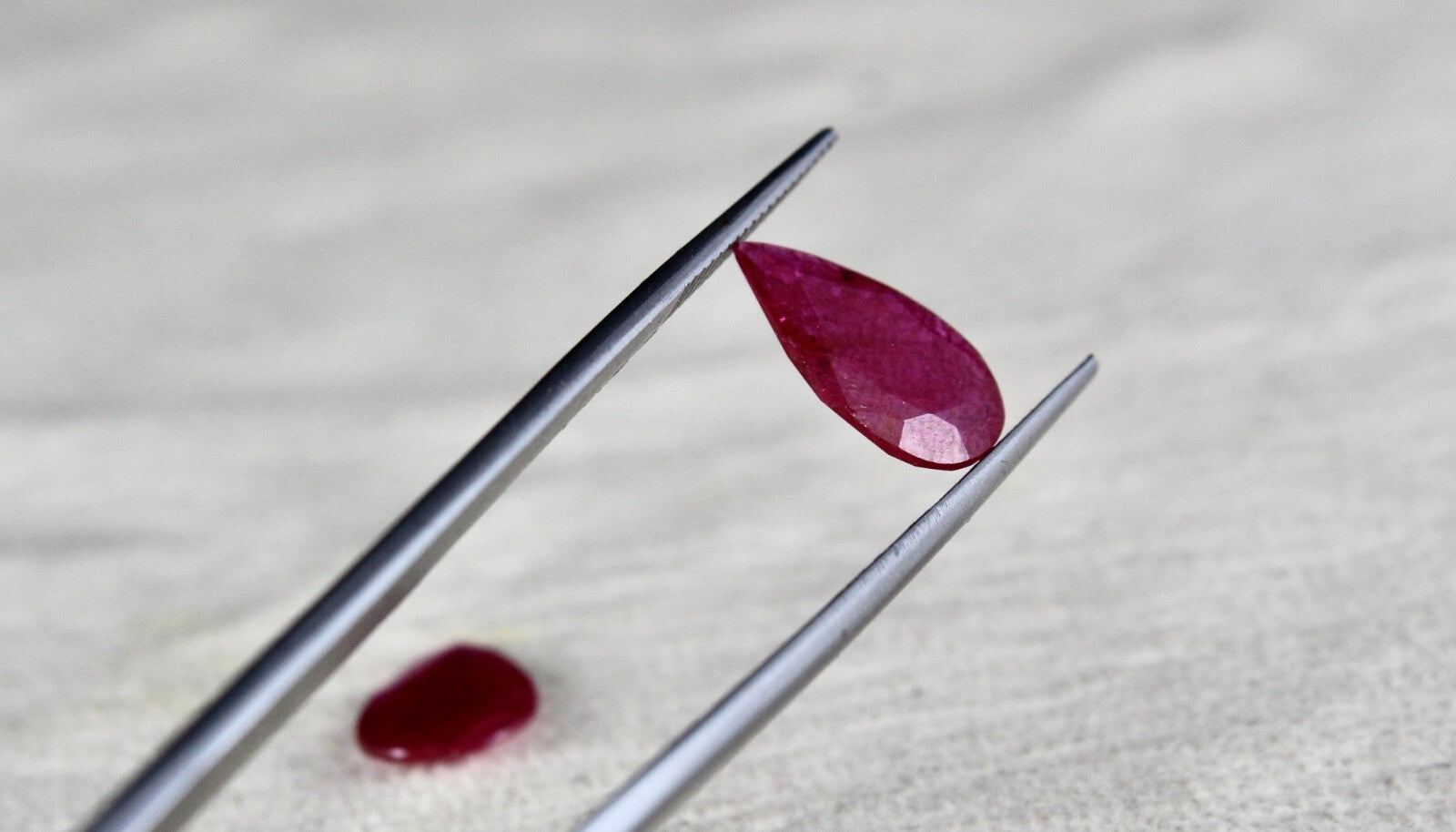 Natural Ruby Pear Cut 5.16 Ct Mozambique Noheat Gemstone Pair Earrings Certified