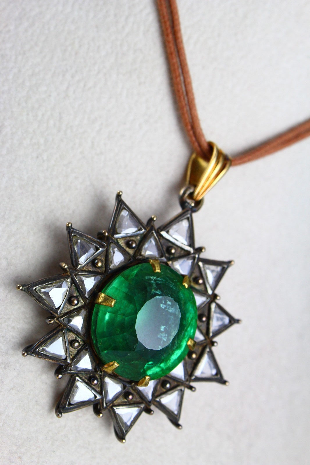 Certified Antique Natural Emerald 125.75ct Diamond 18k Gold Vintage Pendant