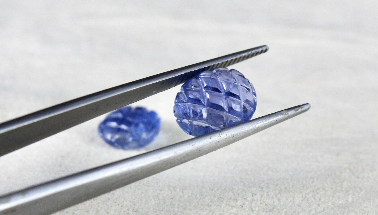 Certified Blue Sapphire 9.67 Cts Carved Oval Loose Gemstone For Earrings