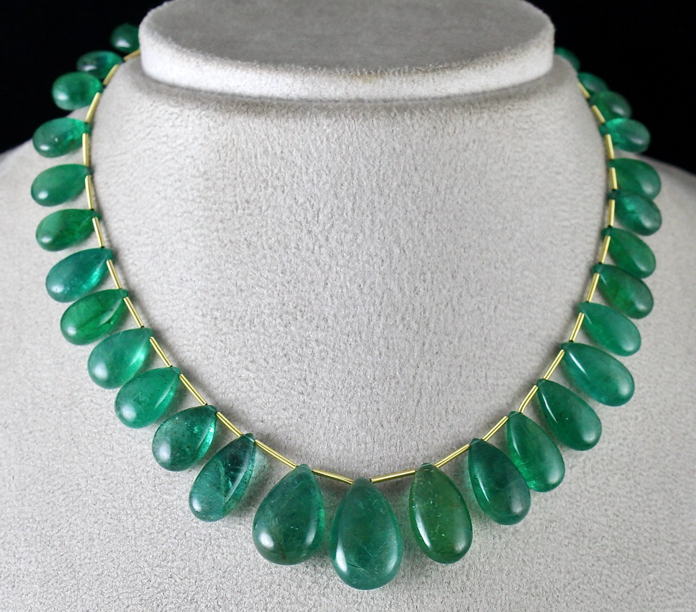 Certified Natural Emerald Teardrop Necklace 176.61 Ct Hanging Gemstone Designing