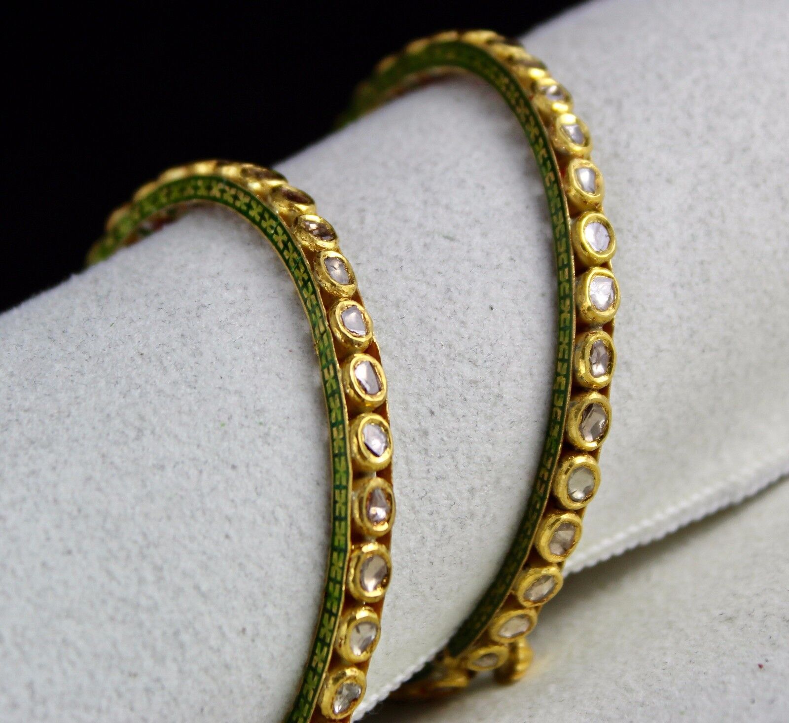 NATURAL FLAT DIAMOND STUDDED IN 22 K GOLD JADAU BANGLES PAIR FOR LADIES